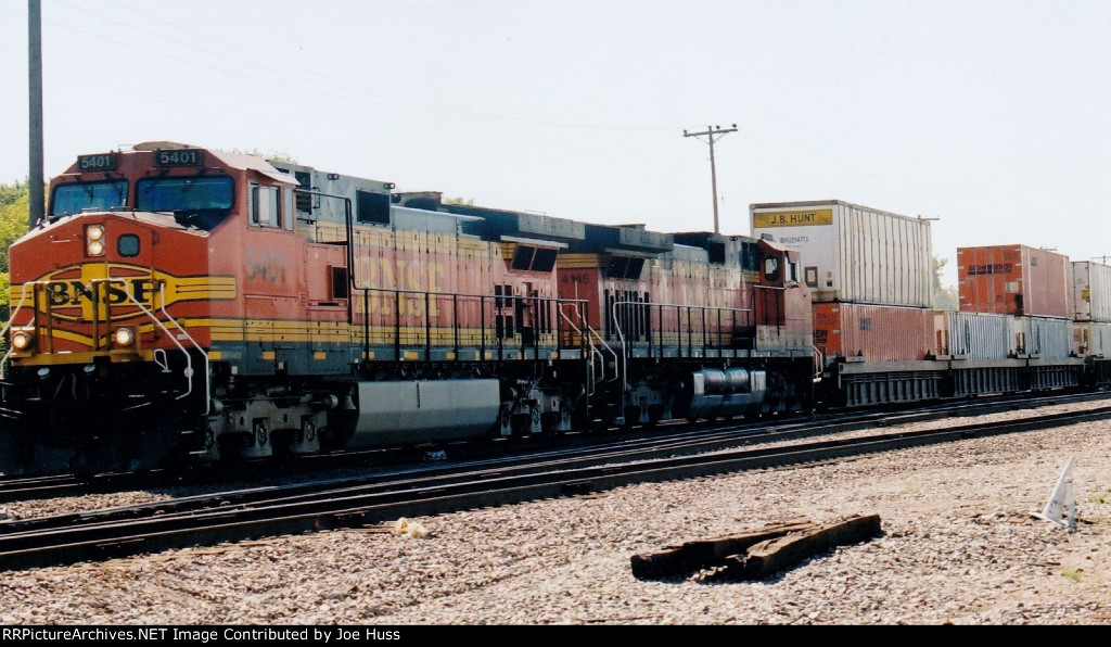 BNSF 5401 West